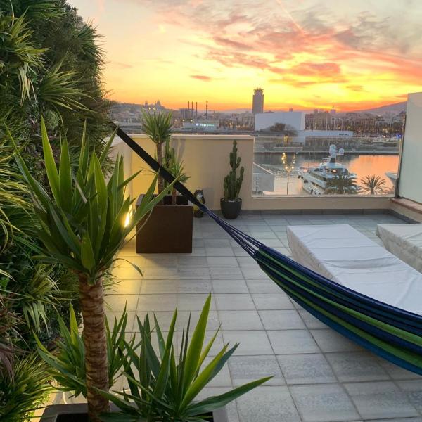 31 Nights Plus Luxury Aircon Beach Apartment Barcelona with Incredible Views