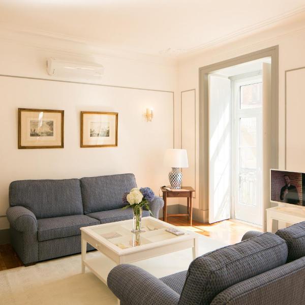 Classic and Super Central Apartment 20 by Lisbonne Collection