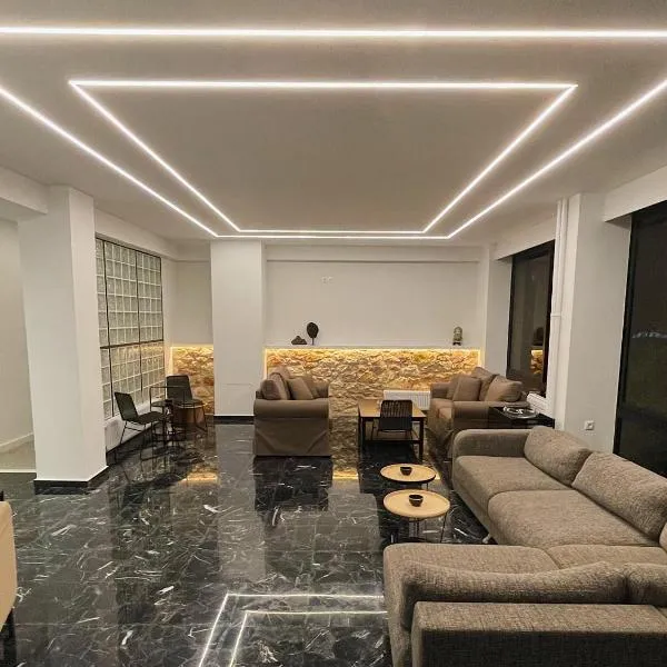 Platon Hotel, hotel in Piraeus