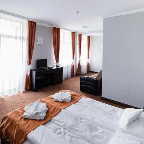 HOTEL OPAL Zalau: Zalău şehrinde bir otel