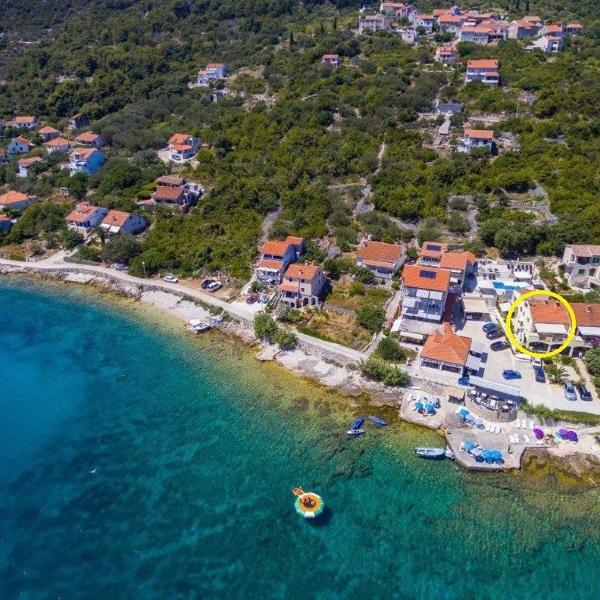 Apartments Davor - 20m from sea