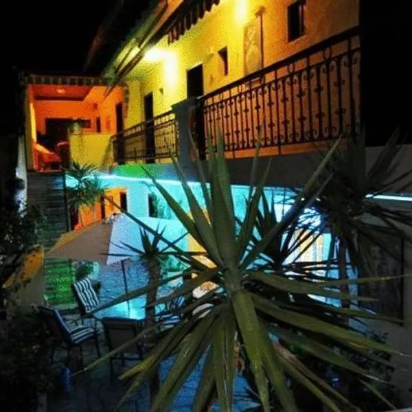 Hotel Petunia, hotel v destinaci Neos Marmaras