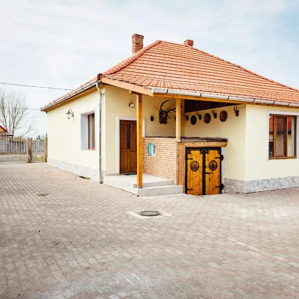 Casa MB, hôtel à Ghioroc