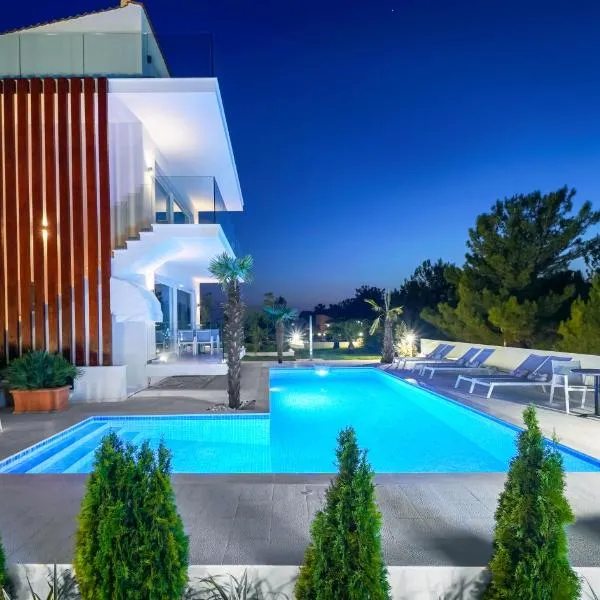 Hotel ASTERA, hotel in Skala Rachoniou