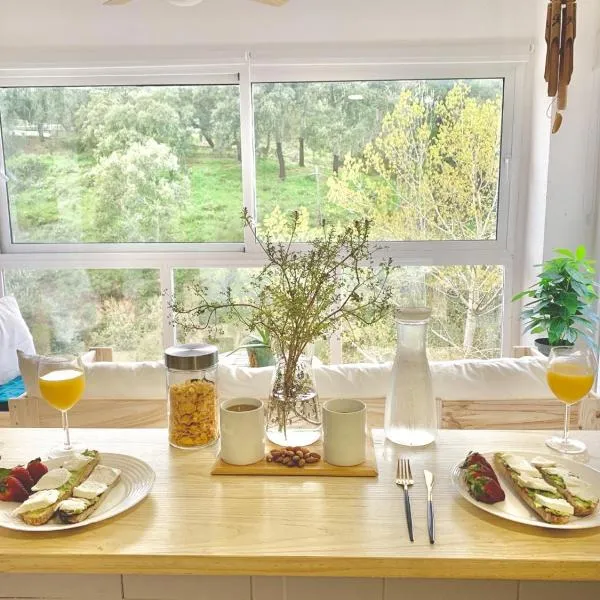 Casa Rural Una Ventana a la Montaña, hotel in Aracena