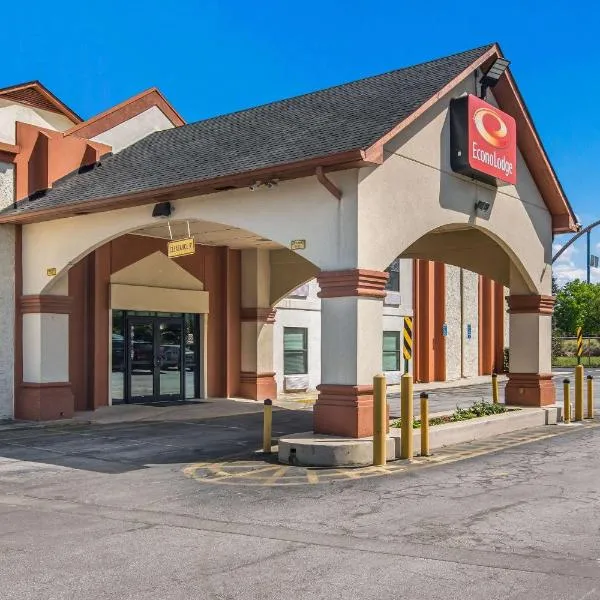 Econo Lodge At Six Flags, hotell i Austell