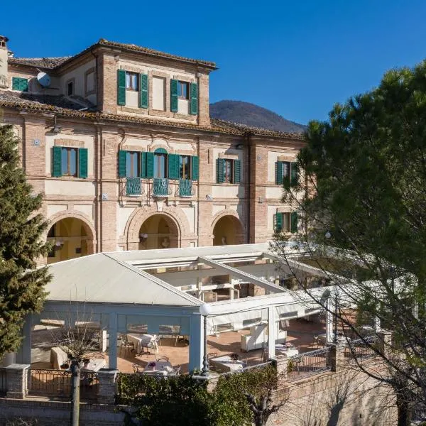 Marchese Del Grillo, hotel v mestu Fabriano