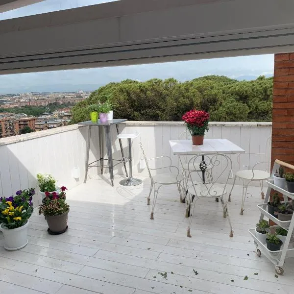 SuiteFrattini Private Spa Rooftop, hotelli Roomassa