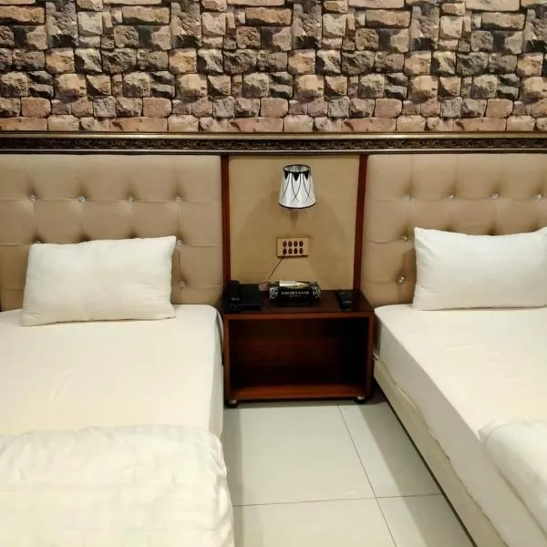 Golden Sand Hotel Rahim Yar Khan, hotel in Rahimyar Khan