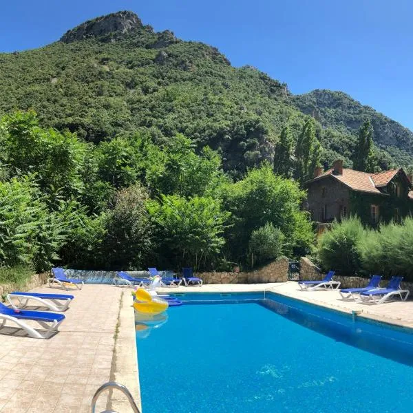 A l'ombre du Fort, hotel in Fuilla