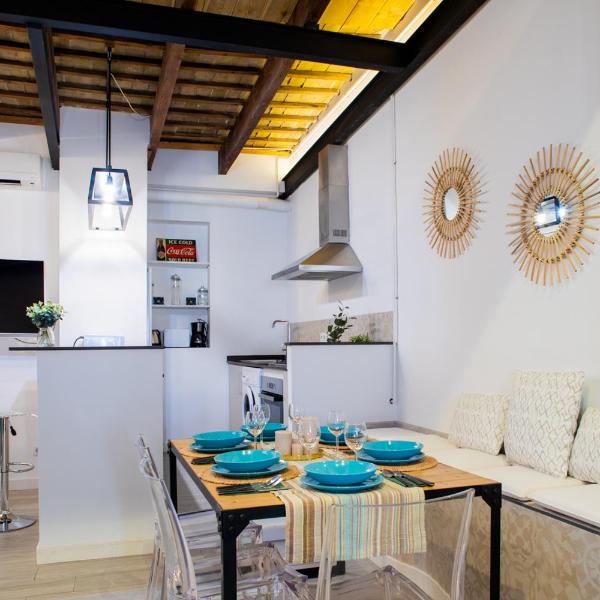 FLORIT FLATS - Cabanyal 3 Bedroom WIFI AC Terrace Beach Penthouse, Walencja