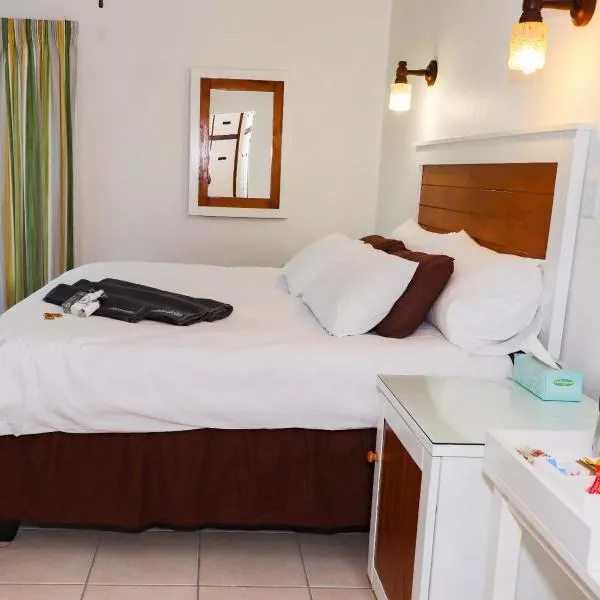 Black Rock Lodge, hotel in Port Edward