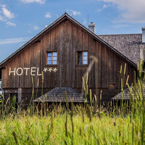 Karczma Regionalna Hotel GOŚCINNA CHATA