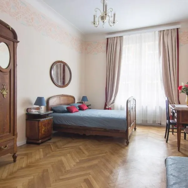 Prague Castle apartment Vintage, hotel in Prague