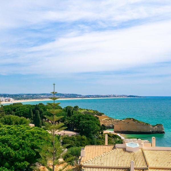 Acqua Vista Family Apartment - 200M from BEACH
