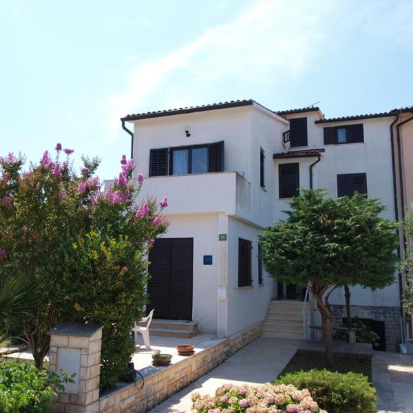 Apartments Puntizela 727
