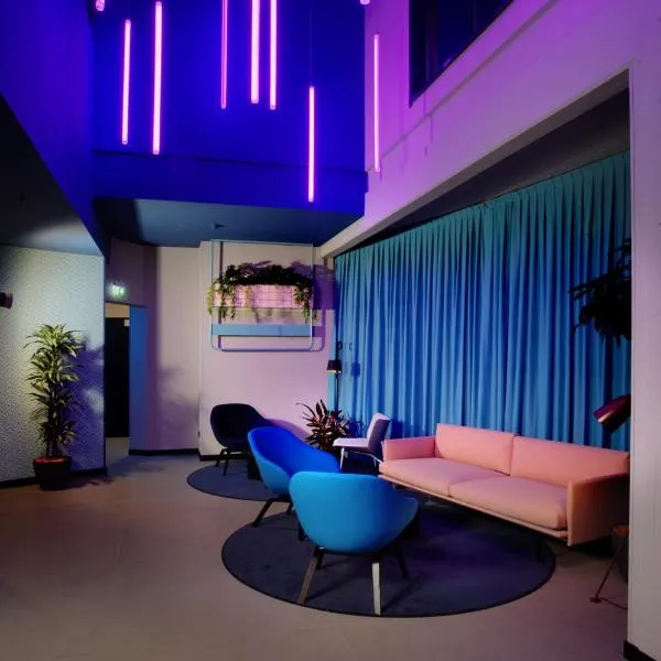 Stay Hotel, hotel v destinaci Brunello