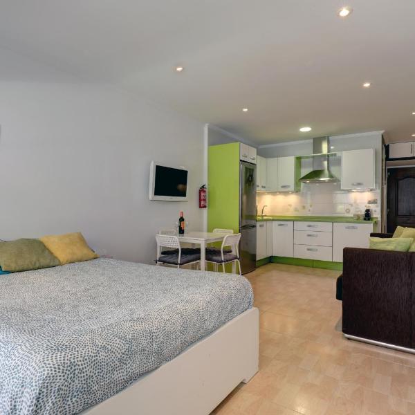 071 - Beachside Studio Perfect for a Family Getaway