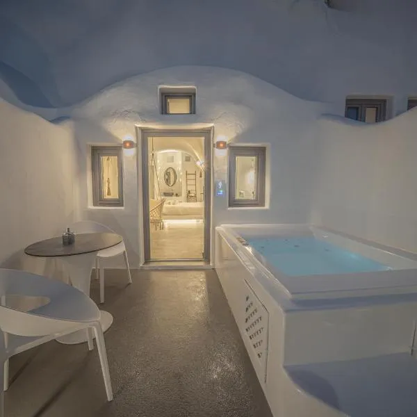 Eternity Suites Santorini, ξενοδοχείο στα Φηρά