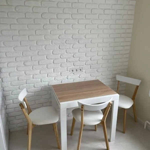 Лучшие апартаменты для размещения с детьми возле Днепра, центр в пешей доступности, hotell sihtkohas Tšerkassõ