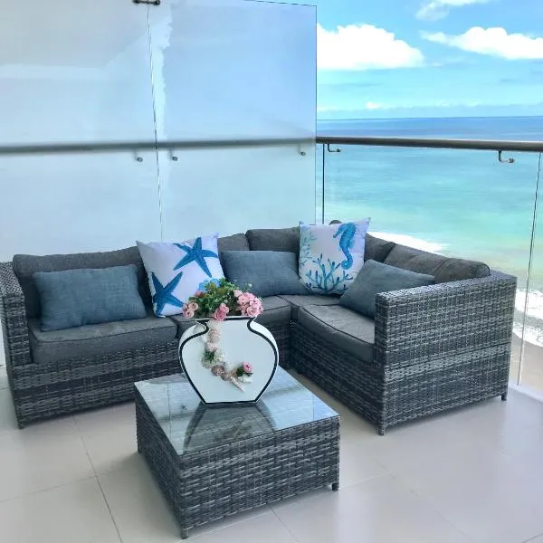 Departamentos frente al mar, hotel v destinácii Tonsupa