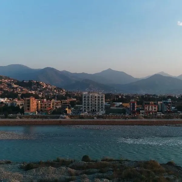 Swat Palace Hotel By Northin: Mām Derai şehrinde bir otel