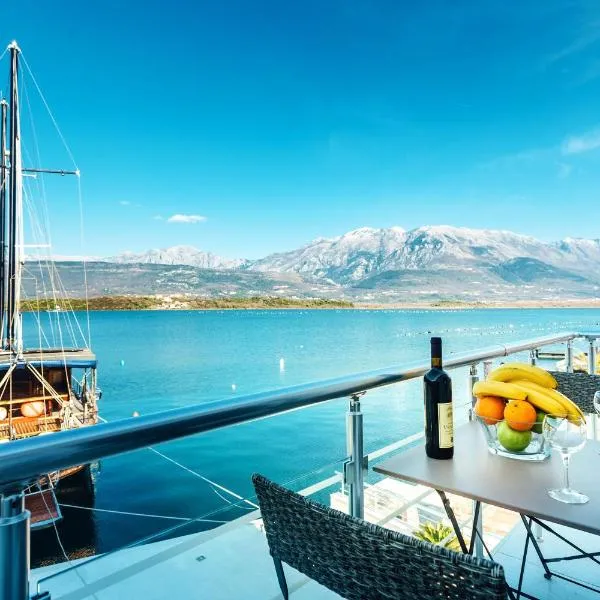 Beachfront Apartments Tivat, hotel in Tivat