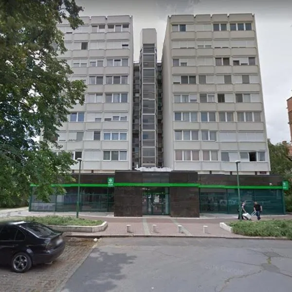 Center Piac Aparman, hotel in Debrecen