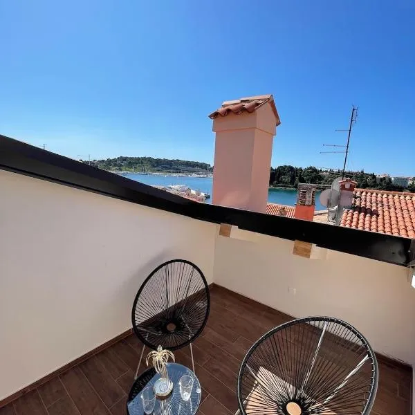 Villa Nea Seaview 3-apartments!, hotel in Rovinj