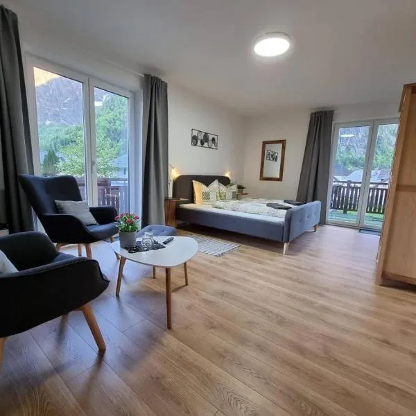 Pension Bergfried,位于哈尔施塔特的酒店