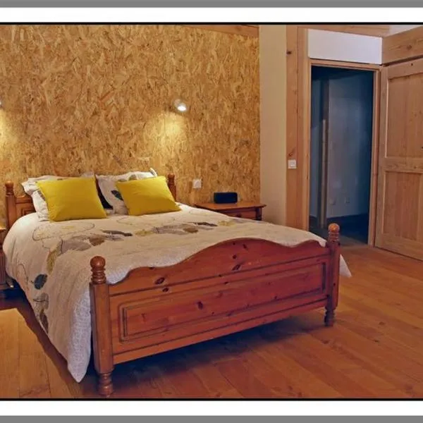 LES CHAMBRES DE LIANE, Hotel in Cerdon