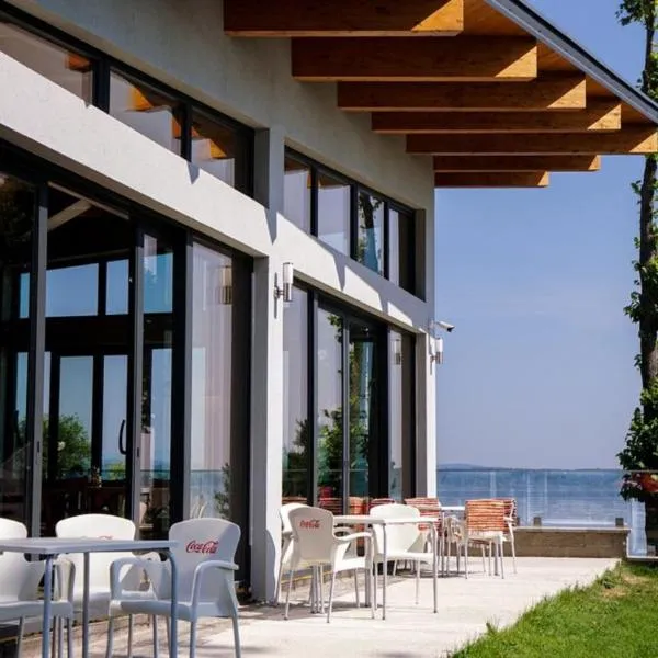 Hotel Prístav, ξενοδοχείο σε Trstena