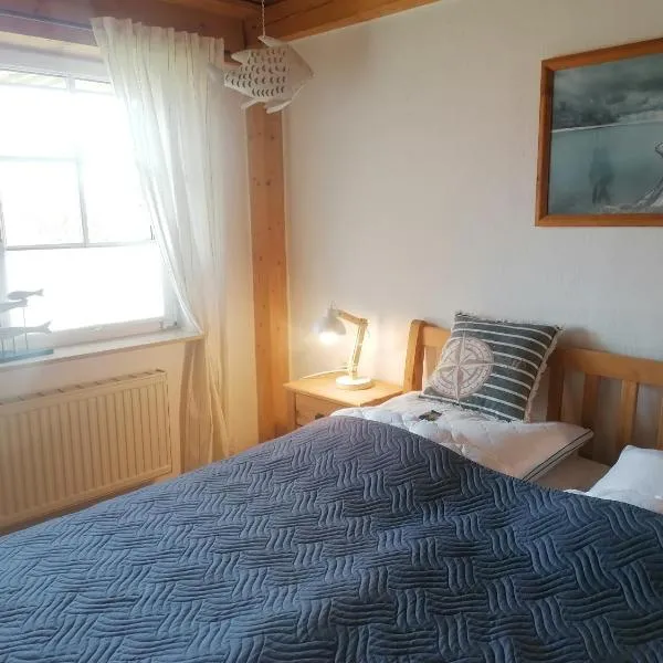 Boddenhus auf Rügen - Ferienwohnungen und Pension, ξενοδοχείο σε Rappin