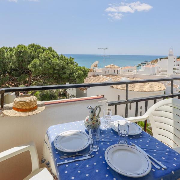 Praia da Oura Apartment - 100 m from the Beach - By Bedzy