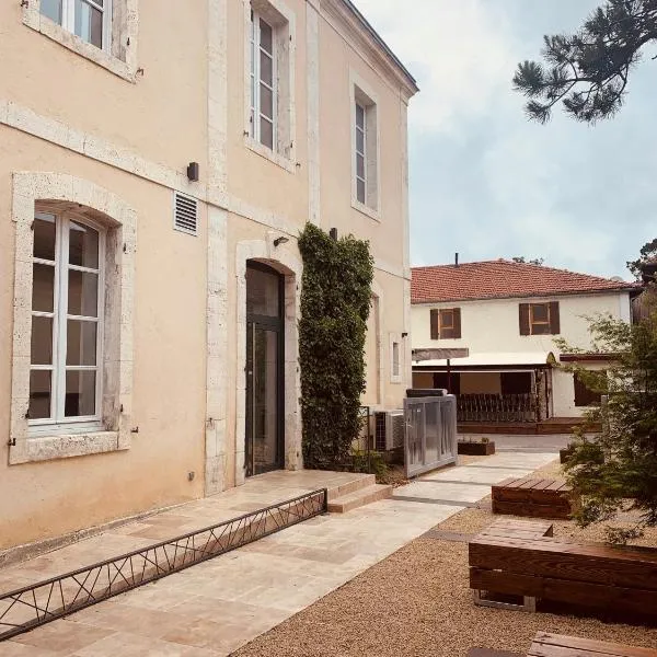 CHEZ FLO, hôtel à Parentis-en-Born