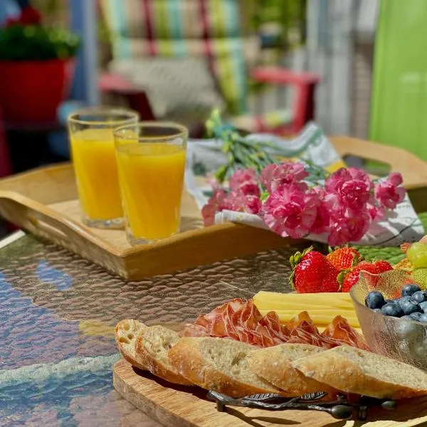 The Loft at Charlotte's Rose, ξενοδοχείο σε Σάρλοτταουν