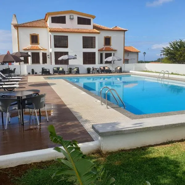 CASA MARQUES、アングラ・ド・エロイーズモのホテル