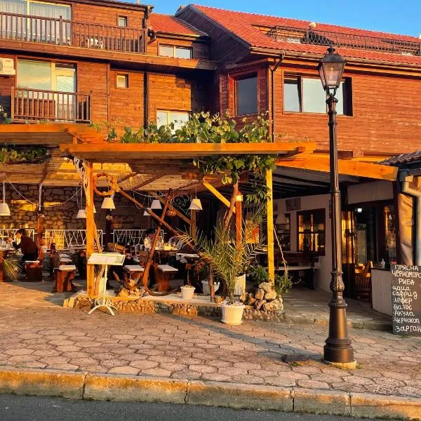 The Two Anchors, Hotel in Nessebar