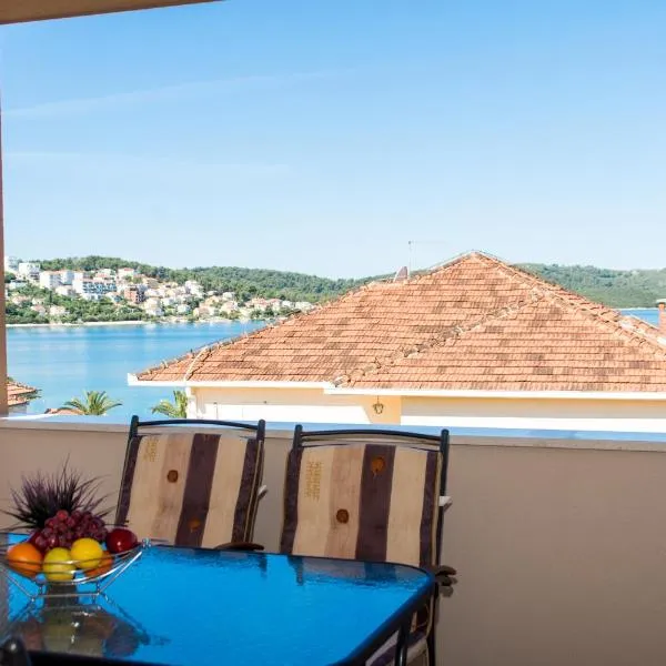 Apartments Ploka, Hotel in Trogir