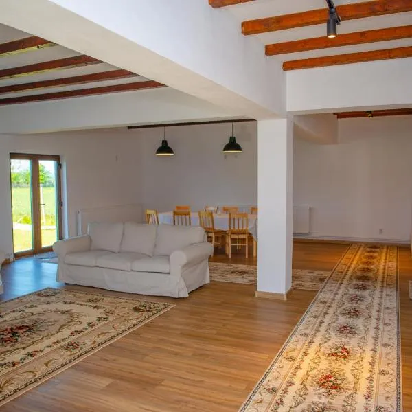 Family House Pristol, hotel v destinaci Pristol