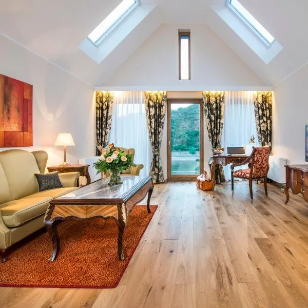 レジデンス ベルビュー(Residence Bellevue)、ボッパルトのホテル