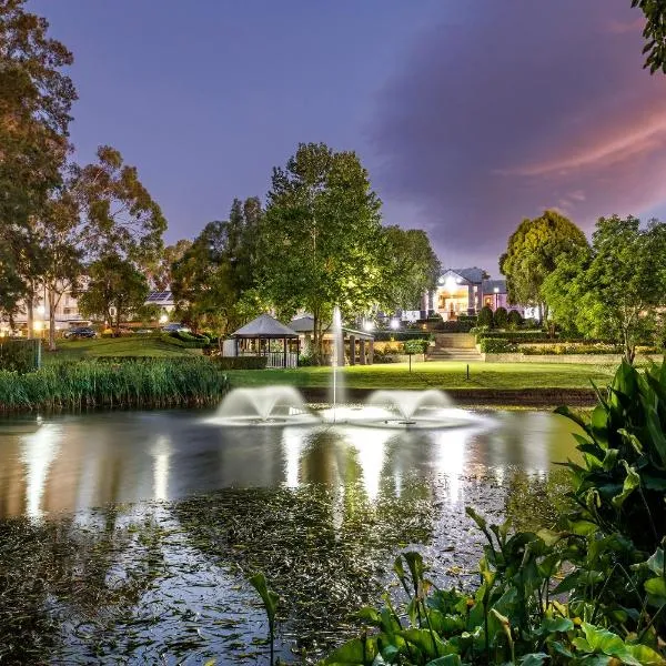 Crowne Plaza Hawkesbury Valley by IHG, hotel in Windsor