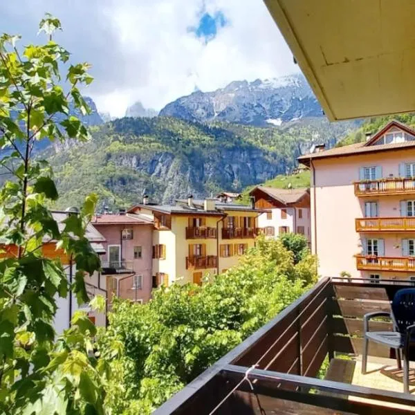 Hotel Paganella, hotel in Molveno