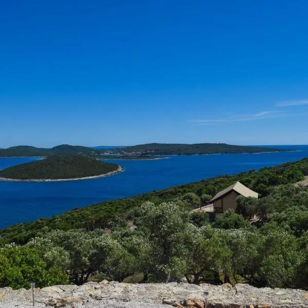 Glamping Tents and Mobile Homes Trasorka, hotel v destinaci Veli Lošinj