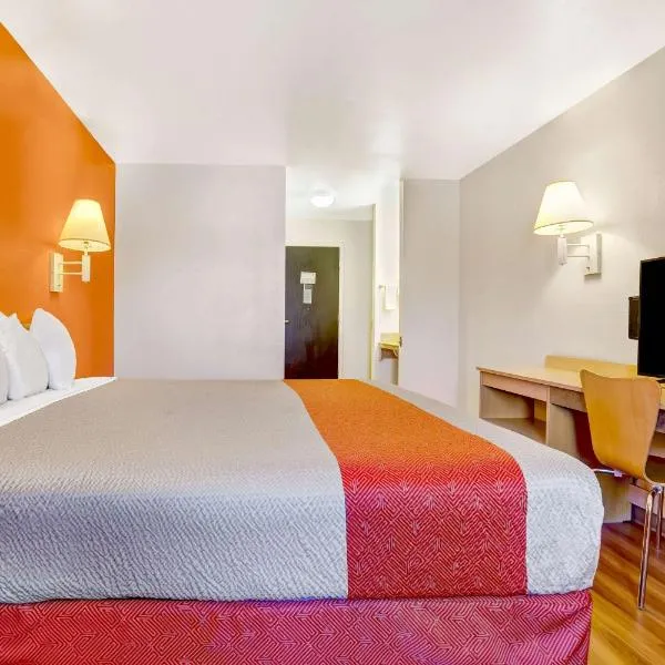 Motel 6-Espanola, NM, hotel a Española