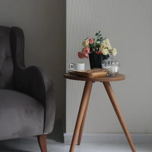Horizons Hotel Rooms، فندق في باتومي