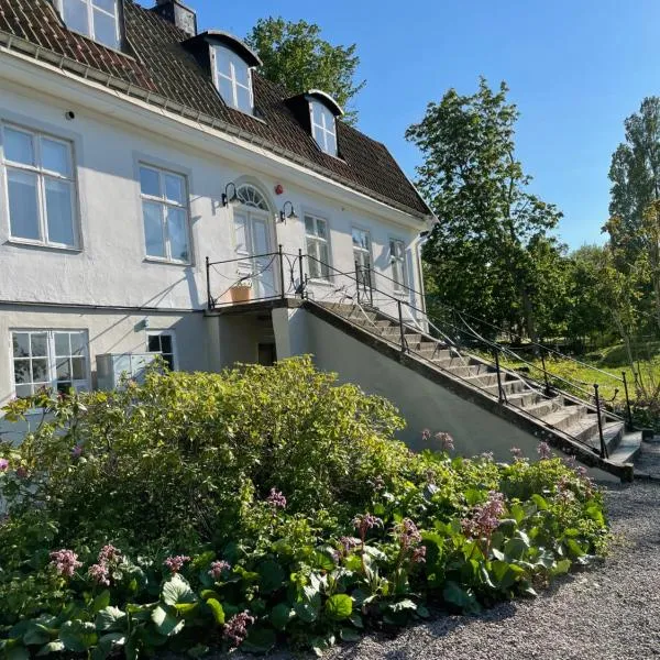 Rosenfors Herrgård B&B, hotel v destinaci Borgholm