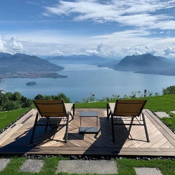 Private Luxury Spa & Silence Retreat with Spectacular View over the Lake Maggiore, ξενοδοχείο στη Στρέσα