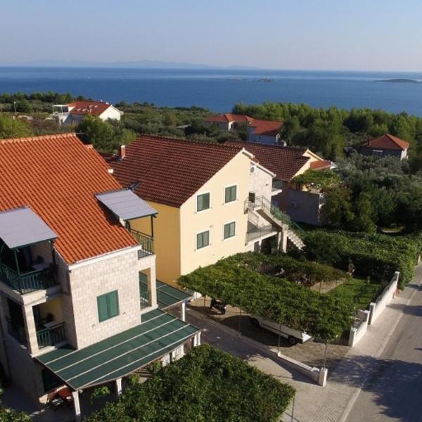 Apartment in Orebic with balcony, air conditioning, WiFi, dishwasher (4934-5)