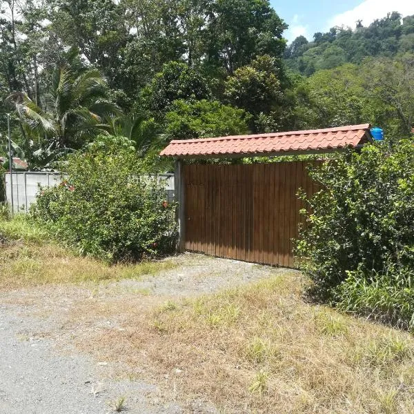 villa tavago, hotel in Cahuita